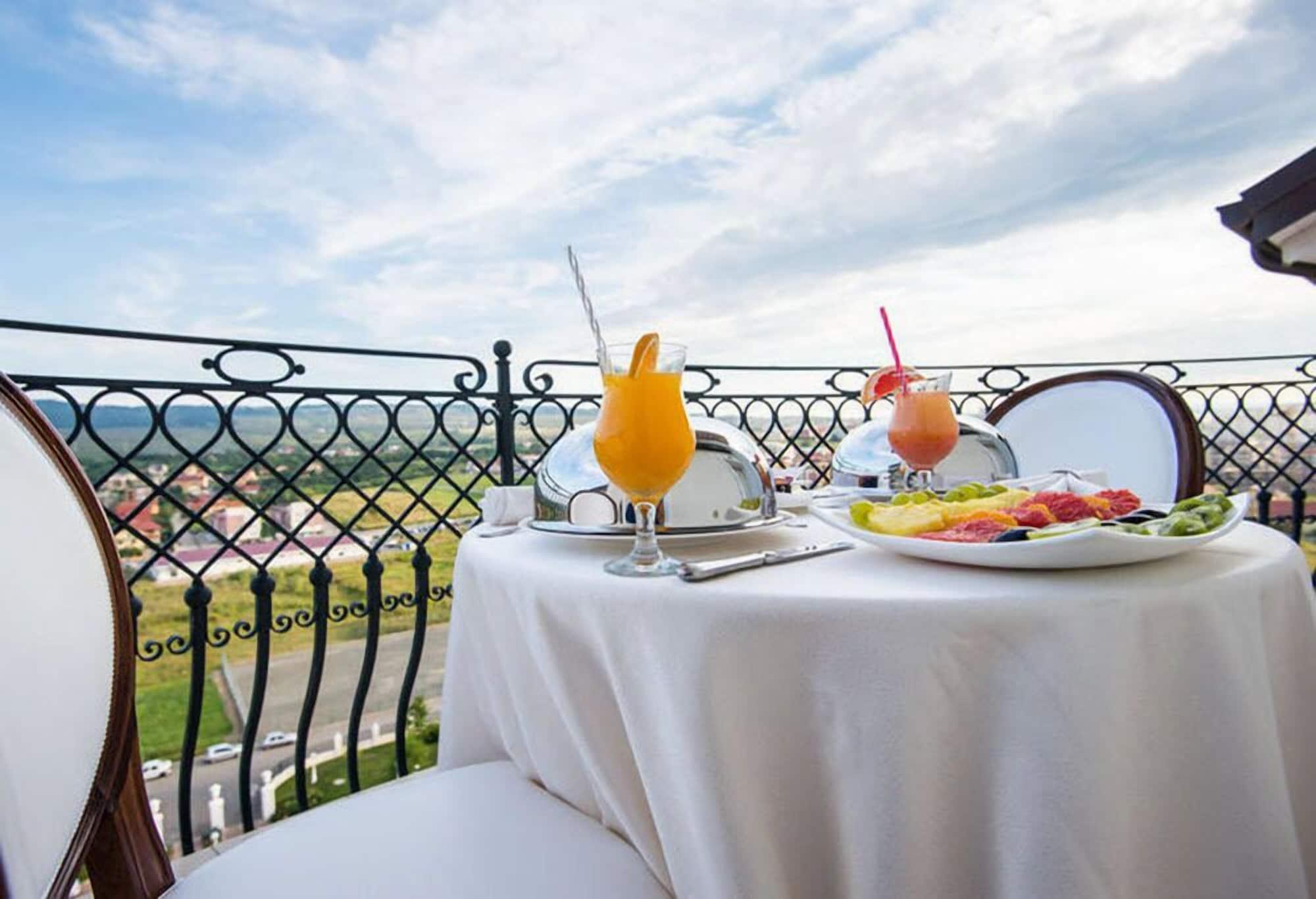 Grand Italia Hotel 5*